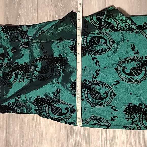 ๐ฆVoodoo Vixen Candy Ann Dress in Emerald Green/Black - Picture 14 of 16